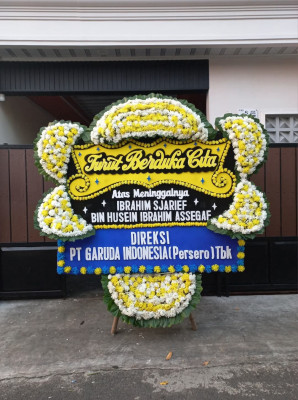 Papan Bunga Duka di Bumi Beringin
